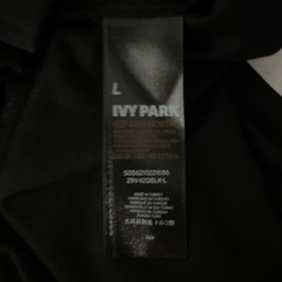 IVY PARK Tank Top Womens Large Shadow Logo Black White Oversized Shirt Deadstock - Picture 8 of 10